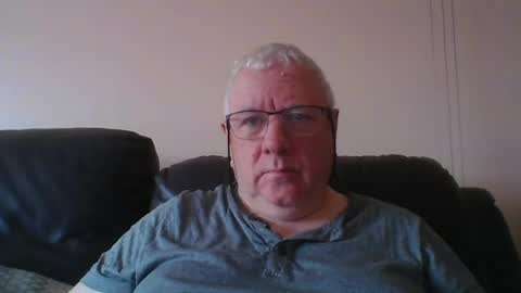 Snapshot of springtine chatting on June 27, 10:20 am springtine online show from June 27, 10:20 am