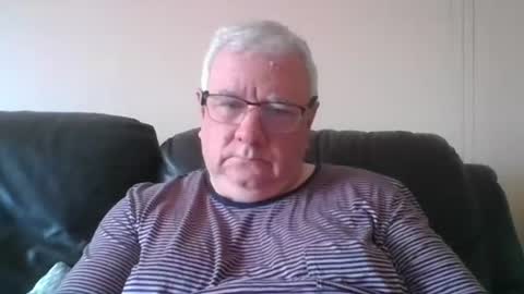 Snapshot of springtine chatting on July 23, 10:35 am springtine online show from July 23, 10:35 am