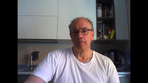 Snapshot of spromo chatting on May 31, 3:08 pm spromo online show from May 31, 3:08 pm