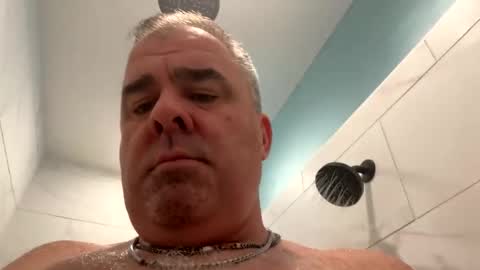 Snapshot of sprtsnut33 chatting on December 22, 6:05 pm sprtsnut33 online show from December 22, 6:05 pm