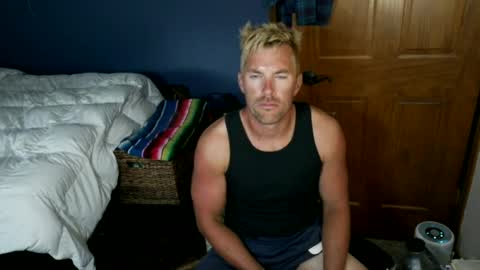 Snapshot of spun_redneck chatting on July 3, 12:17 am Spun Redneck online show from July 3, 12:17 am