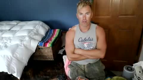 Snapshot of spun_redneck chatting on August 1, 3:55 pm Spun Redneck online show from August 1, 3:55 pm