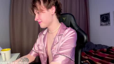 Snapshot of spyashkin chatting on January 23, 6:03 pm your baby online show from January 23, 6:03 pm