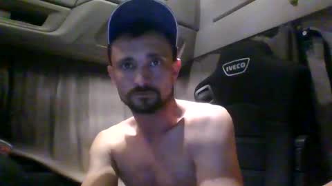 spyco82 online show from November 20, 7:13 pm