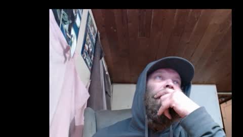 Snapshot of squegly chatting on December 16, 4:23 pm Bryan online show from December 16, 4:23 pm