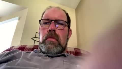 Snapshot of squirreldiamond chatting on March 28, 7:13 pm squirreldiamond online show from March 28, 7:13 pm