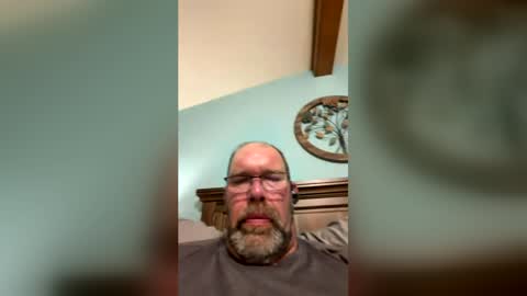 Snapshot of squirreldiamond chatting on June 17, 11:16 pm squirreldiamond online show from June 17, 11:16 pm