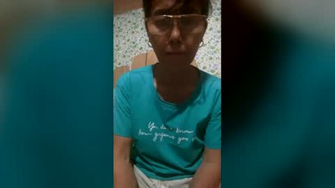Snapshot of squirt0120 chatting on June 7, 10:13 pm squirt0120 online show from June 7, 10:13 pm