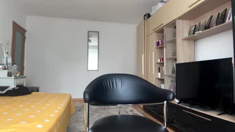 Snapshot of squirt_bunny77 chatting on June 8, 9:42 am My name is Maya Lush is activeThere are legends that in this room all your wishes can come true Private is Open online show from June 8, 9:42 am