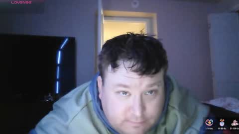 squirtluver71686 online show from February 25, 6:01 am
