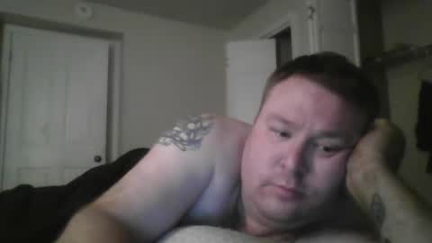squirtluver71686 online show from May 10, 2:39 am