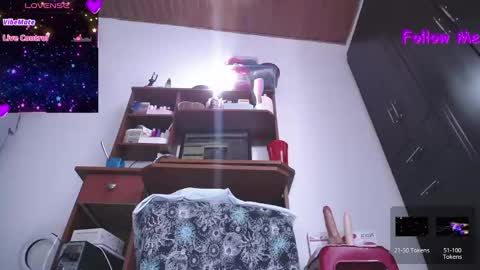 Snapshot of squirtmachinex chatting on January 14, 9:51 pm Wanda online show from January 14, 9:51 pm