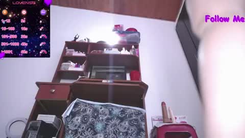 Snapshot of squirtmachinex chatting on January 17, 7:49 pm Wanda online show from January 17, 7:49 pm