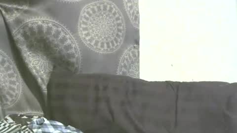 Snapshot of squirtn4mee chatting on April 2, 1:53 pm Squirtn4mee online show from April 2, 1:53 pm