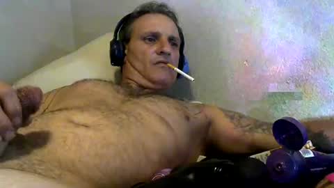 Snapshot of squirtn4mee chatting on April 17, 11:57 am Squirtn4mee online show from April 17, 11:57 am