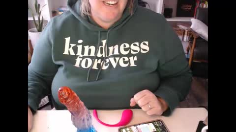 Snapshot of squirtymilfjess chatting on February 16, 8:44 pm Messi Jessi online show from February 16, 8:44 pm