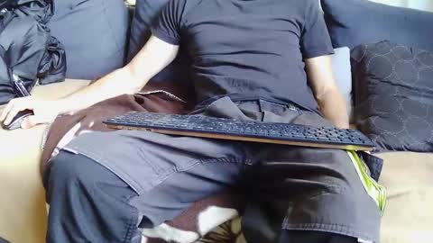 Snapshot of srevinu chatting on November 17, 9:15 am Srevinu online show from November 17, 9:15 am