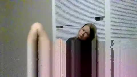 sriley386444137 online show from October 10, 3:05 am