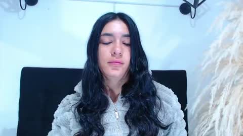 Snapshot of srta_luciana chatting on July 27, 11:39 am . . online show from July 27, 11:39 am