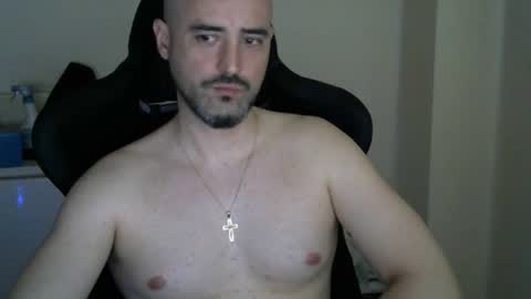 Snapshot of srtramposo chatting on June 22, 6:05 pm srtramposo online show from June 22, 6:05 pm