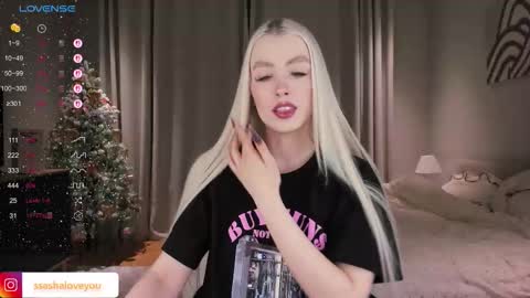 Snapshot of ssashagarter chatting on January 7, 10:23 pm Alexandra online show from January 7, 10:23 pm