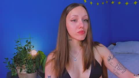 Snapshot of sshawty chatting on October 8, 5:16 am Anni if Im offline for a long time Im depressed feel free to support me offline online show from October 8, 5:16 am