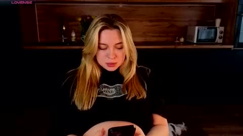 Kate online show from March 10, 2:11 pm