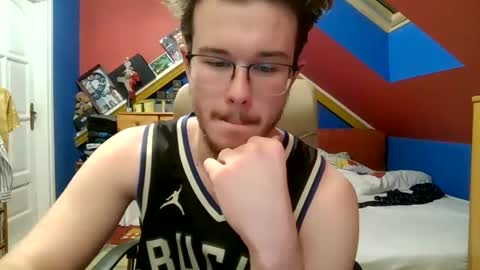 Snapshot of st1eve chatting on March 1, 9:17 pm st1eve online show from March 1, 9:17 pm