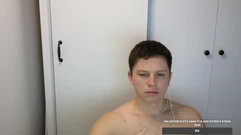 st1vemaster01 online show from December 7, 4:58 pm