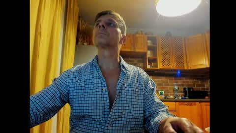 stacattoff online show from July 9, 7:51 pm