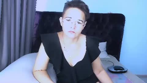 staceydarling online show from July 27, 5:25 am
