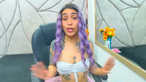 Snapshot of staceylee_ chatting on December 5, 8:05 pm Stacey lee online show from December 5, 8:05 pm