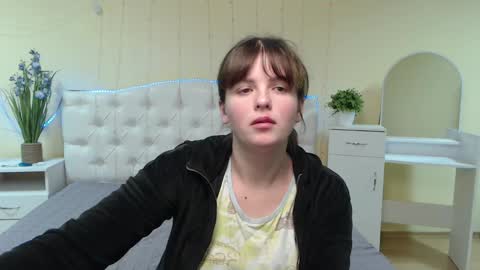 Snapshot of staceylex chatting on February 4, 6:36 am Stacey online show from February 4, 6:36 am