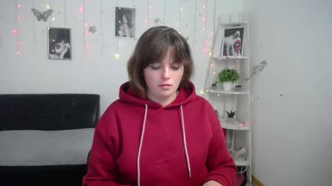 Snapshot of staceylex chatting on September 28, 5:35 am Stacey online show from September 28, 5:35 am