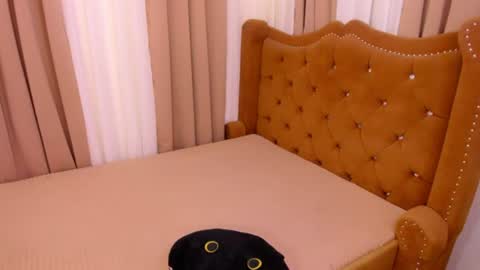 staceymariemojic online show from July 27, 4:30 am