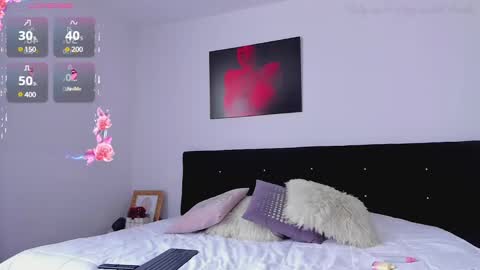 TWstacymalibu110 online show from January 22, 8:59 pm