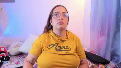 Snapshot of stacy_millerr chatting on July 28, 2:13 pm Stacy Boobs online show from July 28, 2:13 pm