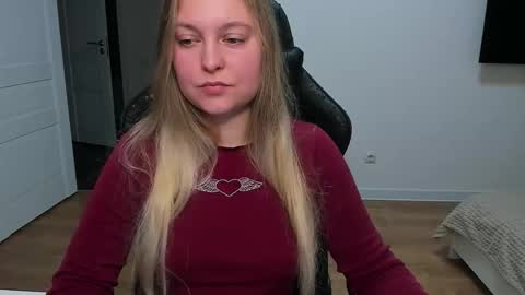 Snapshot of stacy_miraclee chatting on October 15, 2:39 pm Stacy  online show from October 15, 2:39 pm