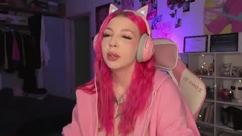 Stacy online show from July 17, 5:40 pm