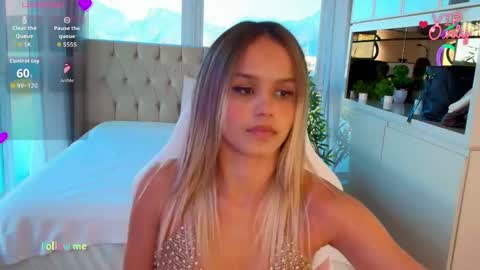Snapshot of stacy_tylerr chatting on June 8, 7:25 pm Stacy Tyler online show from June 8, 7:25 pm