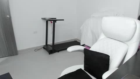 Zulma Yisset online show from October 28, 2:04 am