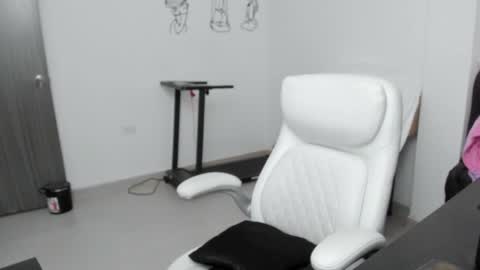 Zulma Yisset online show from March 15, 2:28 am