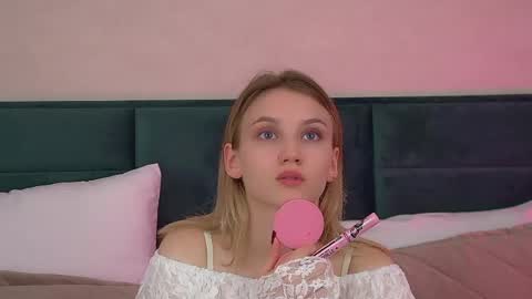StacyEvances online show from May 16, 6:17 pm
