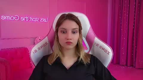 StacyEvances online show from June 23, 8:29 pm