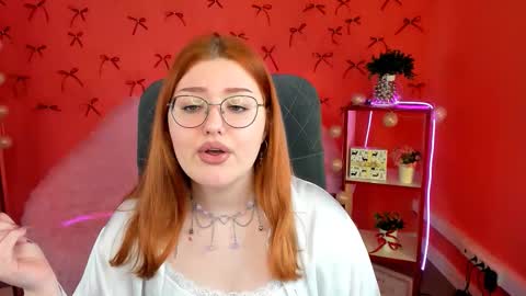 Stasey online show from December 18, 1:50 pm