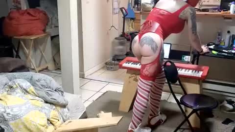 Snapshot of stacytasteme chatting on December 22, 3:25 am Submissive Slut LOVES adoration online show from December 22, 3:25 am