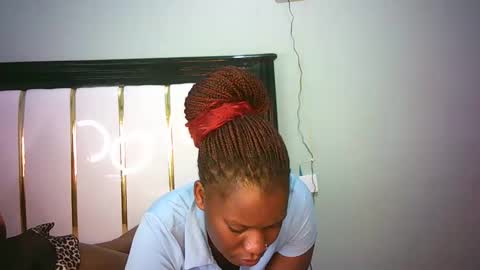 Snapshot of stacyweet chatting on October 30, 3:02 pm Stacysweet chocolate online show from October 30, 3:02 pm