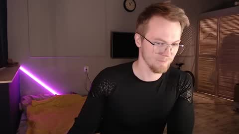 Snapshot of stan_lust chatting on February 6, 8:13 pm StanLust online show from February 6, 8:13 pm