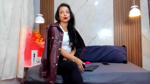 Snapshot of stangela_rivera chatting on March 2, 11:50 am Angel Rivera online show from March 2, 11:50 am