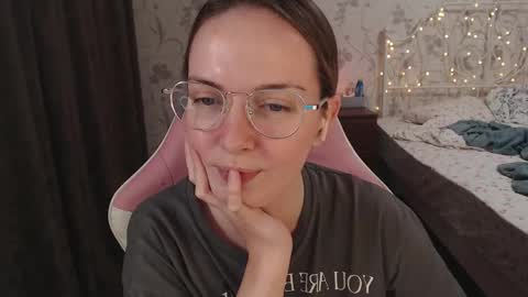 Alice online show from December 18, 10:13 pm